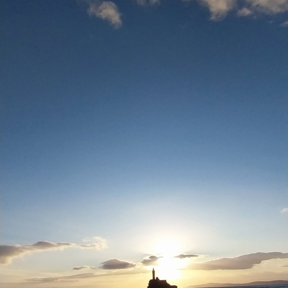 The Wind That Round The Fastnet Sweeps: Live Music at the Fastnet Rock.